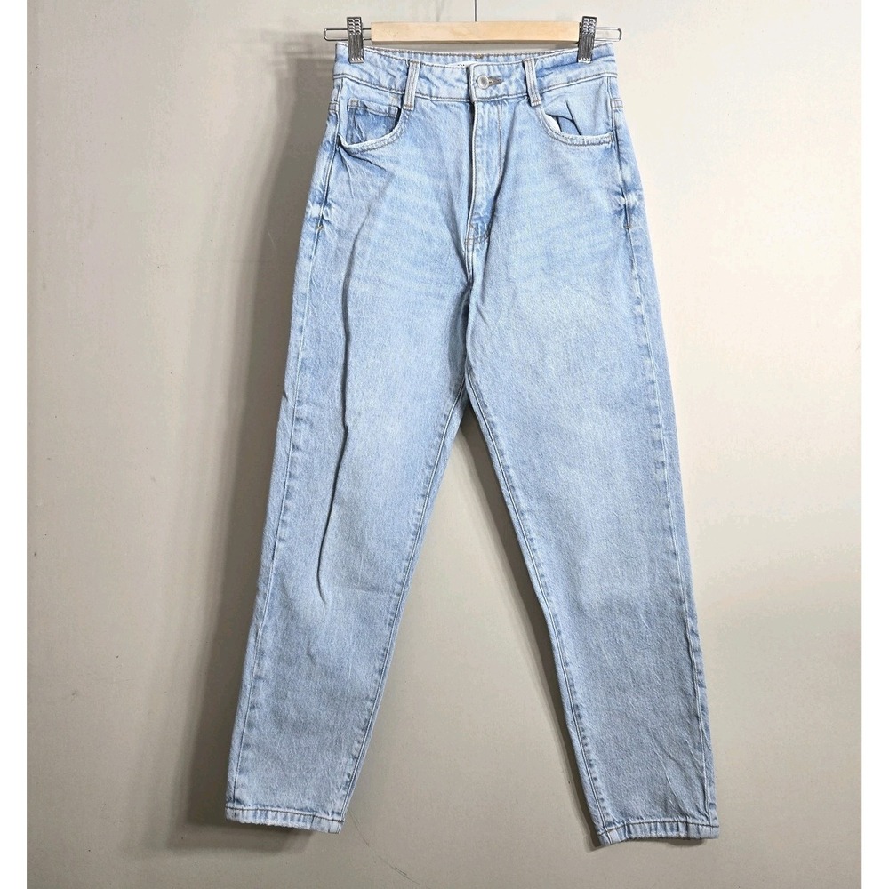 Light Wash Straight Leg Women's Jeans - Classic Casual